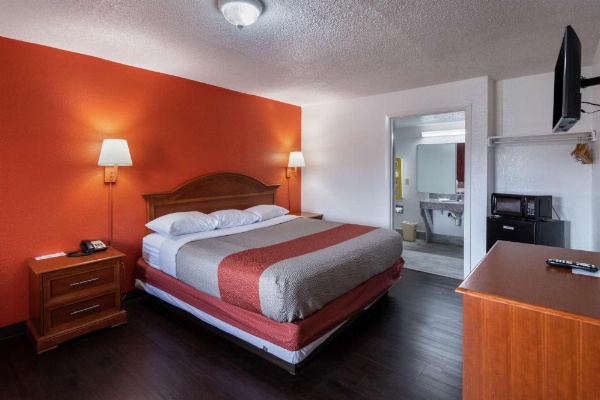 Motel 6-Montgomery, AL - Coliseum image 10