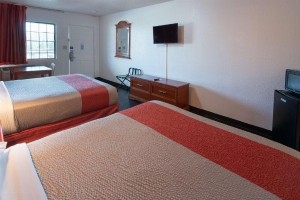 Motel 6-Montgomery, AL - Coliseum image 14
